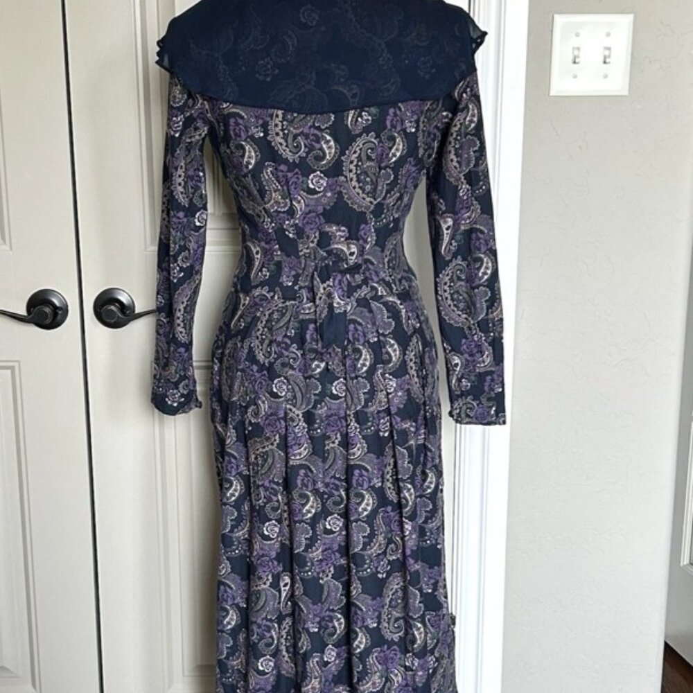 Vtg Laura Ashley Midi Blue Purple Paisley Basque Dress Modest Cottagecore US 8 - Picture 2 of 16